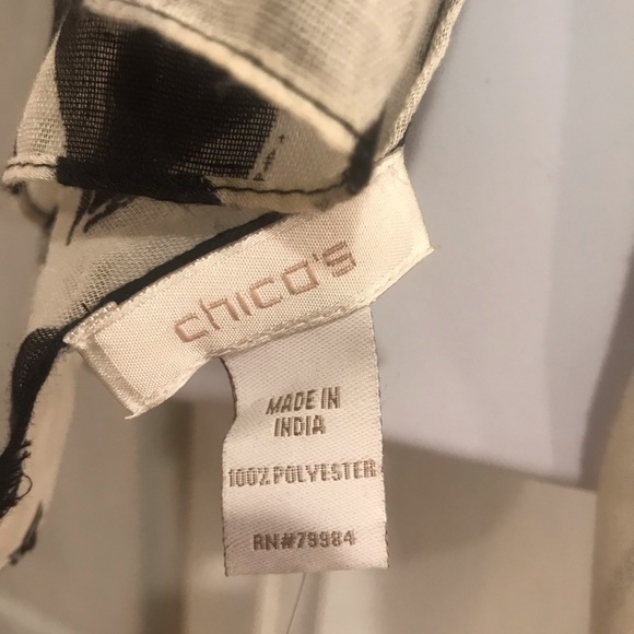 Chico’s NWT Black And White Scarf - Picture 3 of 4
